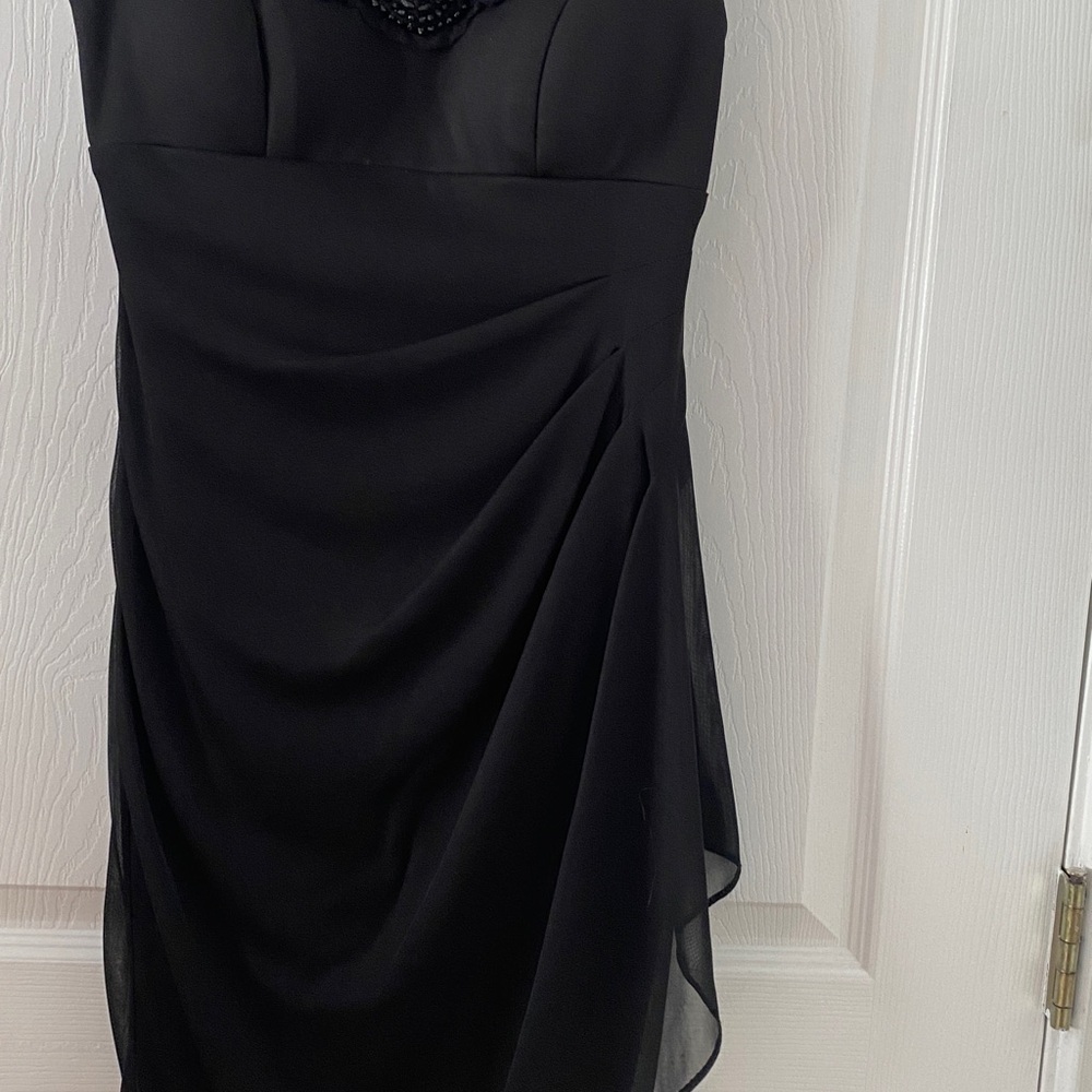 Cache Dress - Picture 3 of 8